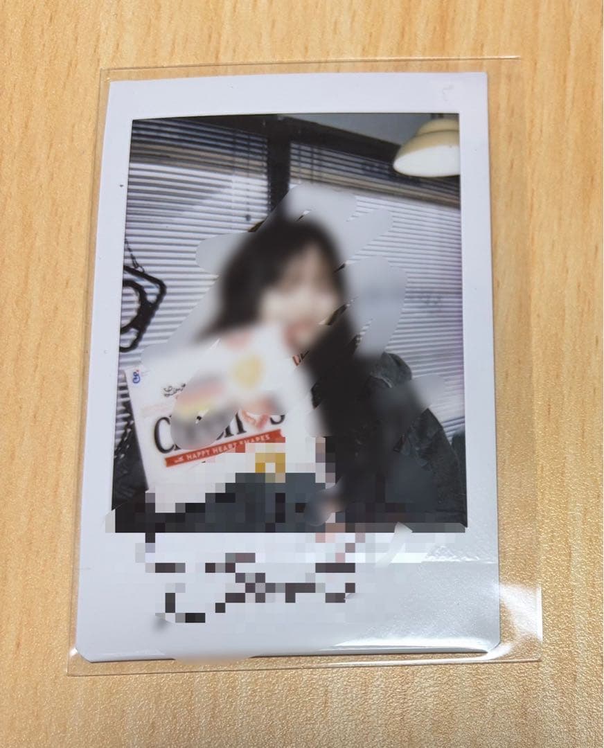 MADEIN FOREVER セリナ サイン入りポラロイド チェキ