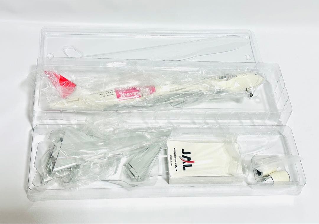 JALUX 1/200 B777-200 Samantha Thavasa