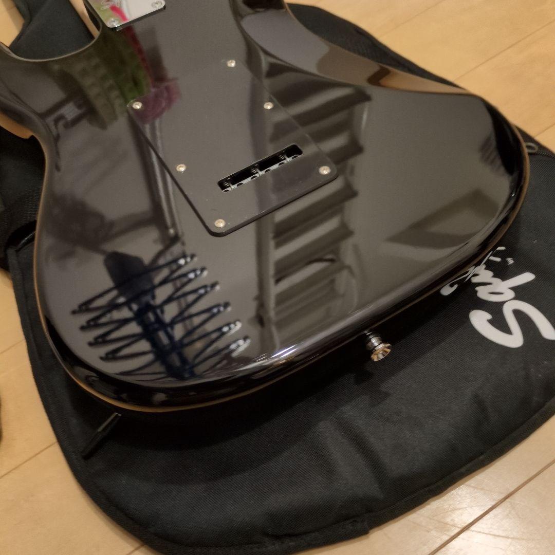 Squier Stratocaster ブラック