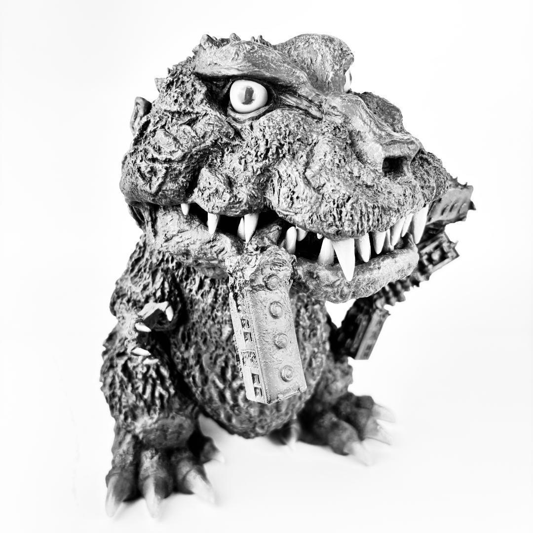 みーとなります。×デフォリアル　ゴジラ1954　フィギュア