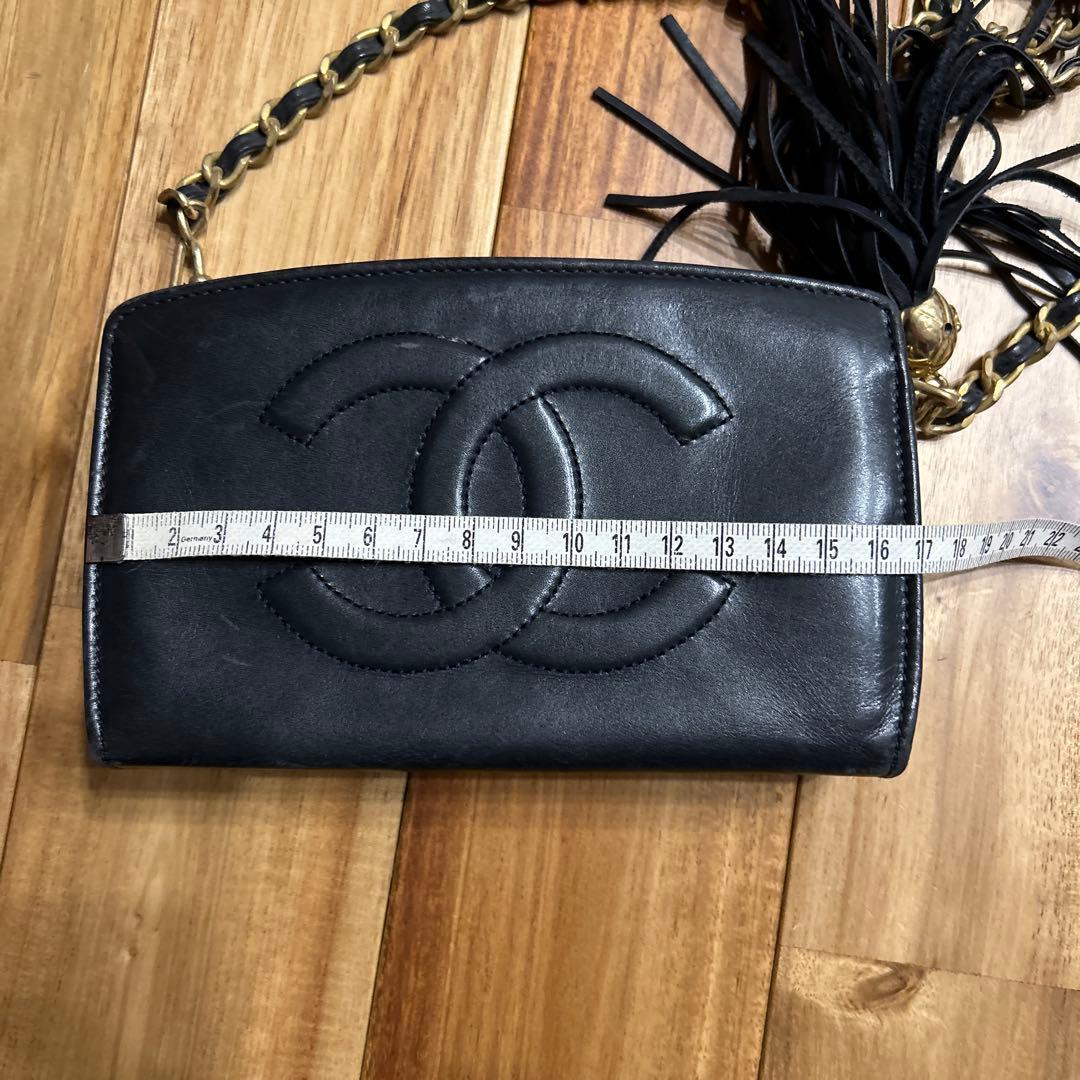 P*e様 シャネル　ポシェット　紺色