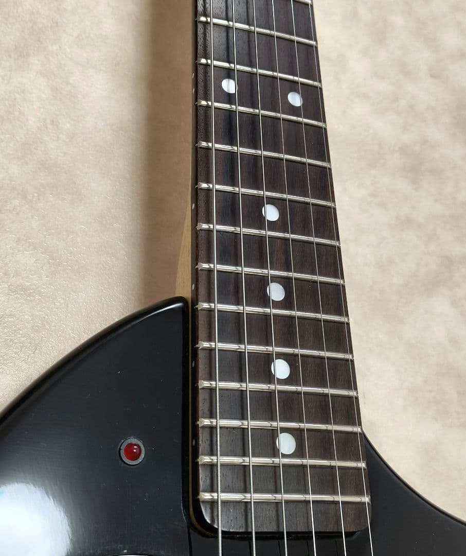 【超美品】ZO-3 ブラック アンプ内蔵ミニギター 専用ケース付き！！