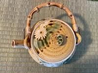 白菊文様京急須と湯のみセット ― 室町風意匠・静けさと調和を楽しむ茶器 ―