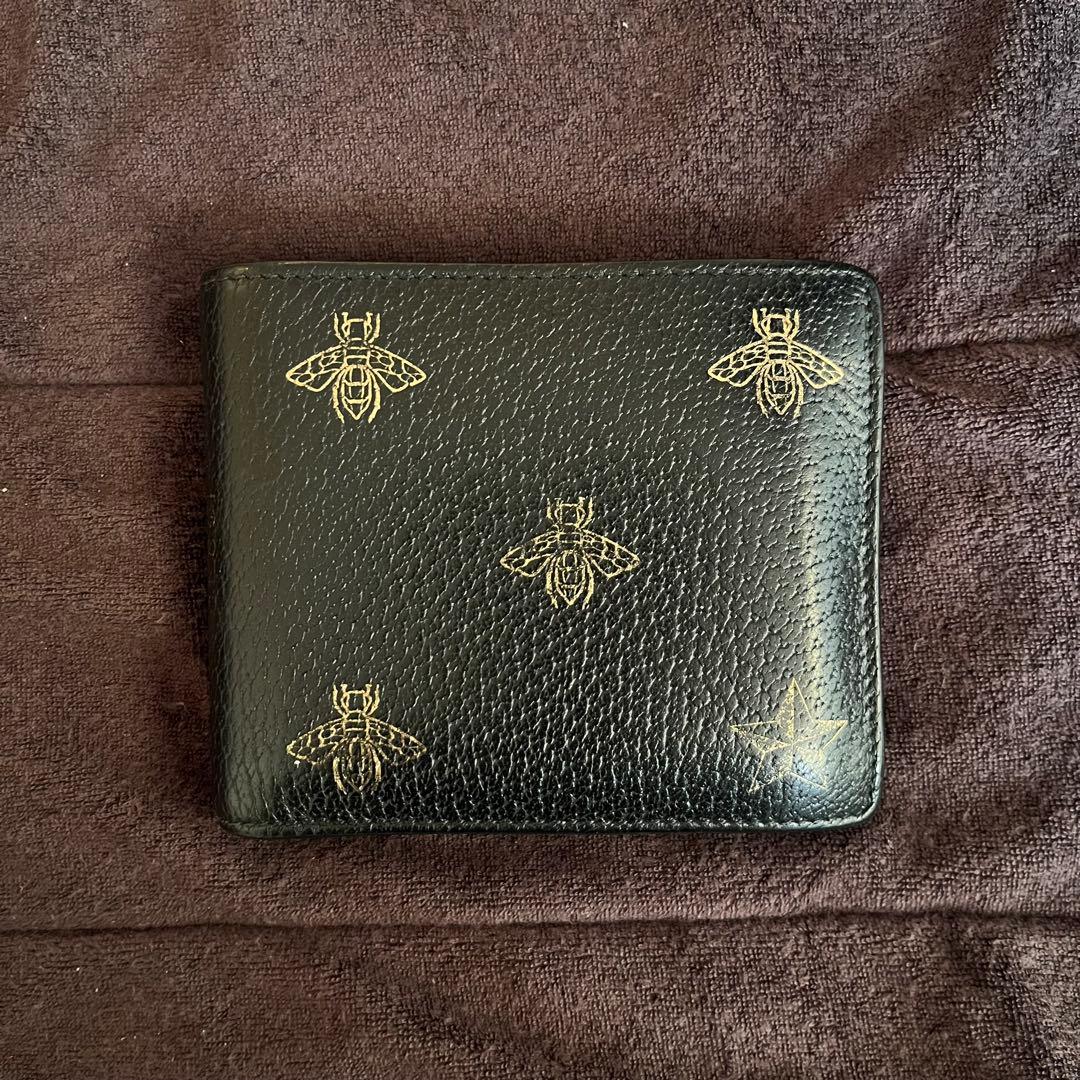 GUCCI ブラックレザー 二つ折り財布 蜂モチーフ キーケース - メルカリ