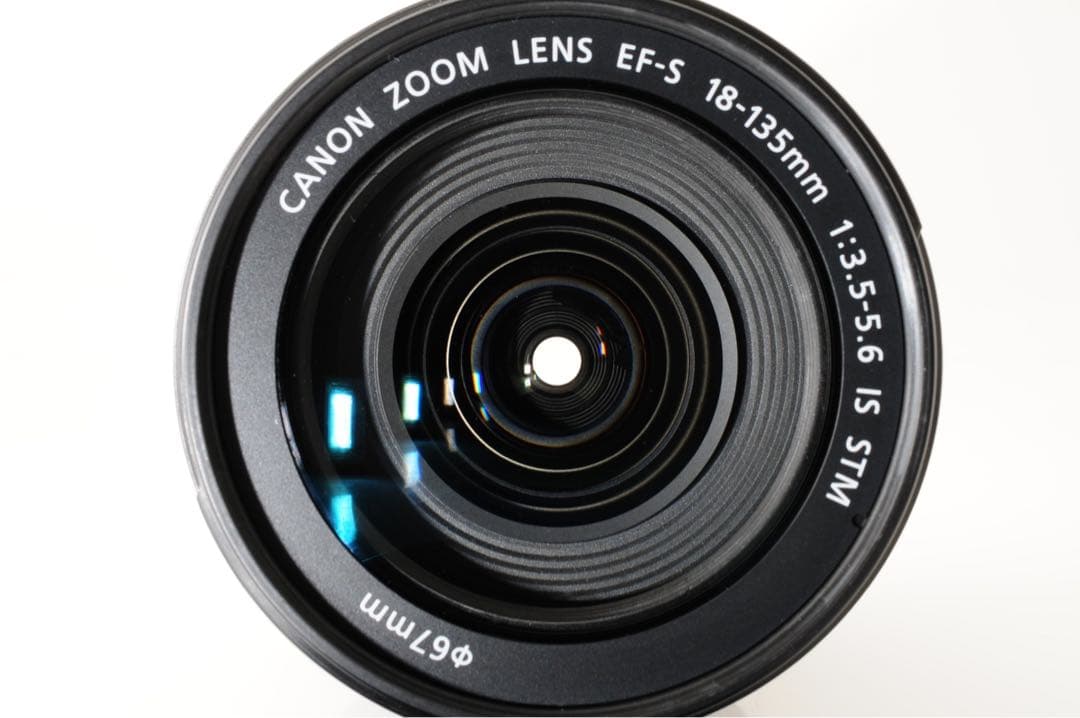 ◆美品◆ Canon EF-S 18-135mm f3.5-5.6 IS STM