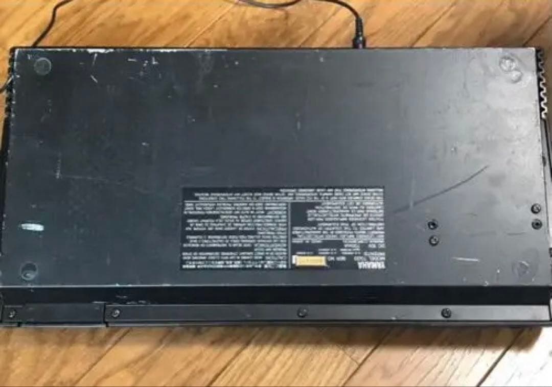 YAMAHA TG33 シンセサイザー