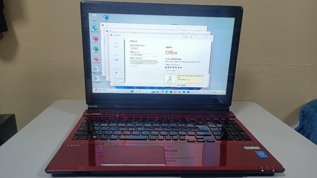 タッチ機能Blu-rayノートパソコンNEC Core i7 SSD256G