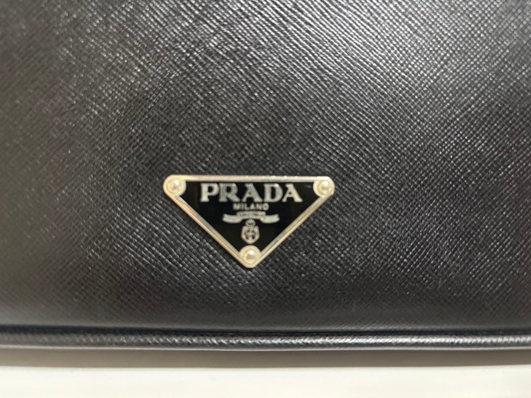【鍵付き南京錠】PRADA ビジネスバッグ 三角ロゴ サフィアーノレザー メンズ