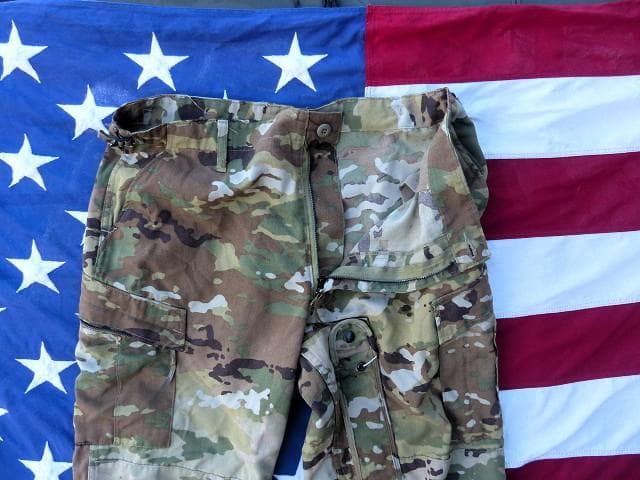 レア! 実物 OCP ヘリクルートラウザー L-S エアクルー A2CU 312 - メルカリ