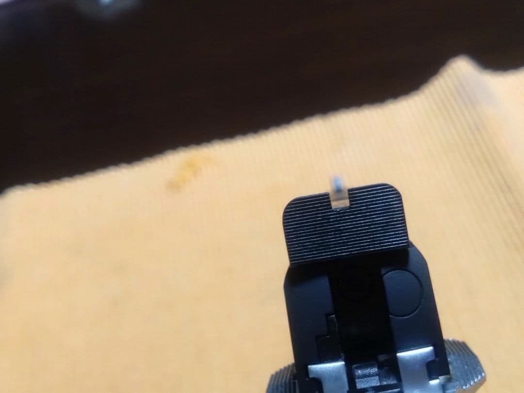 マルイ　 コルト ガバメントカスタム ガスガン　ボマーサイト