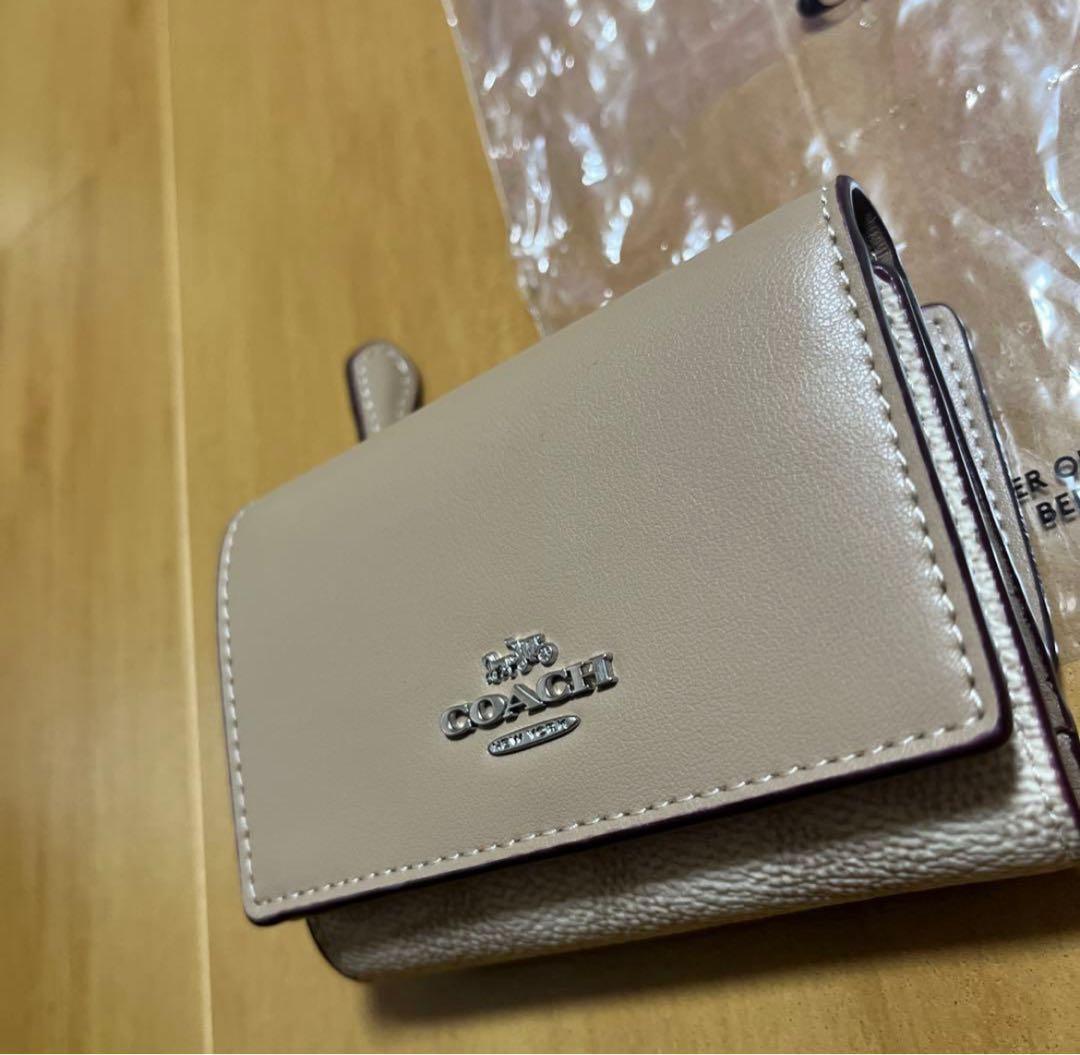d*n様 新品未使用　COACH　折り財布　マイクロウォレット　ベージュ