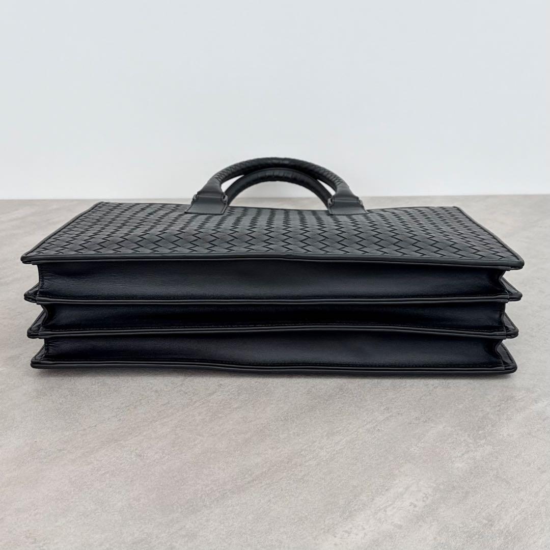極美品 BOTTEGA VENETA ビジネスバッグ イントレチャート ブラック