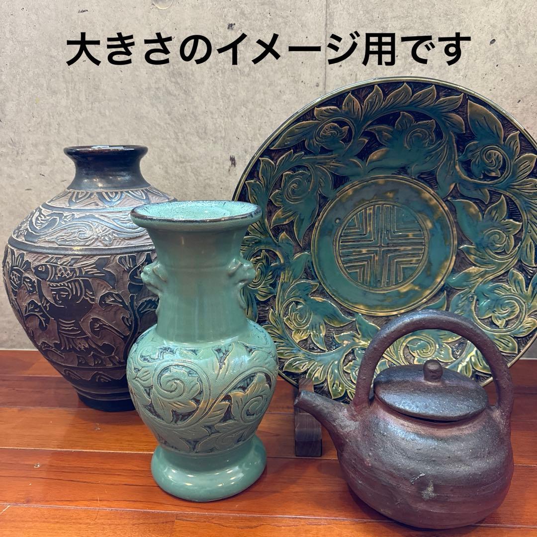壺屋焼 緑釉唐草掻き落とし 大壺 美術品・アンティーク・コレクション
