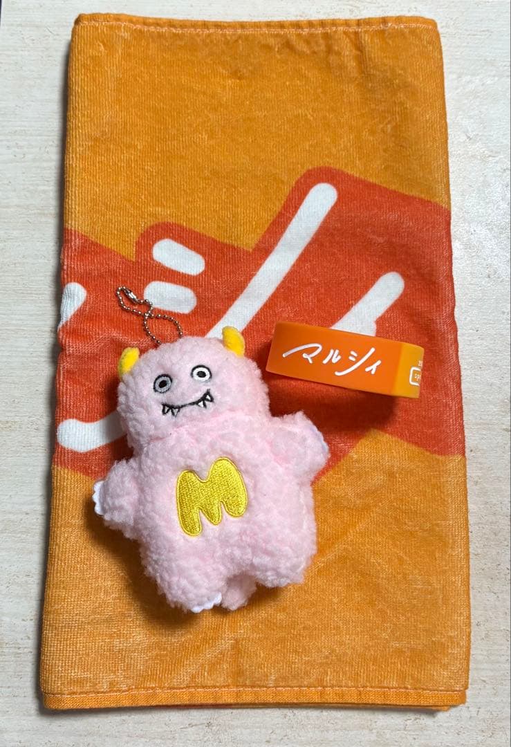 マルシィ ステッカー 心の奥に潜む怪獣・ロゴ ♡ マルシィ グッズ