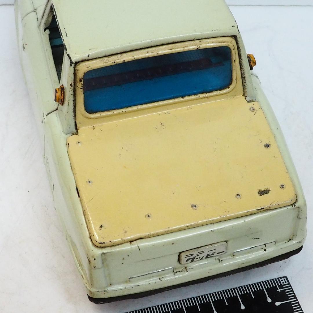 萬代屋【愛知機械工業コニー グッピー薄黄緑 ミラー欠】ブリキtin car
