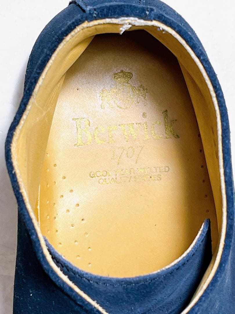 スペイン製【極美品】Berwick 高級 スエードチャッカブーツ 紺 UK6.5