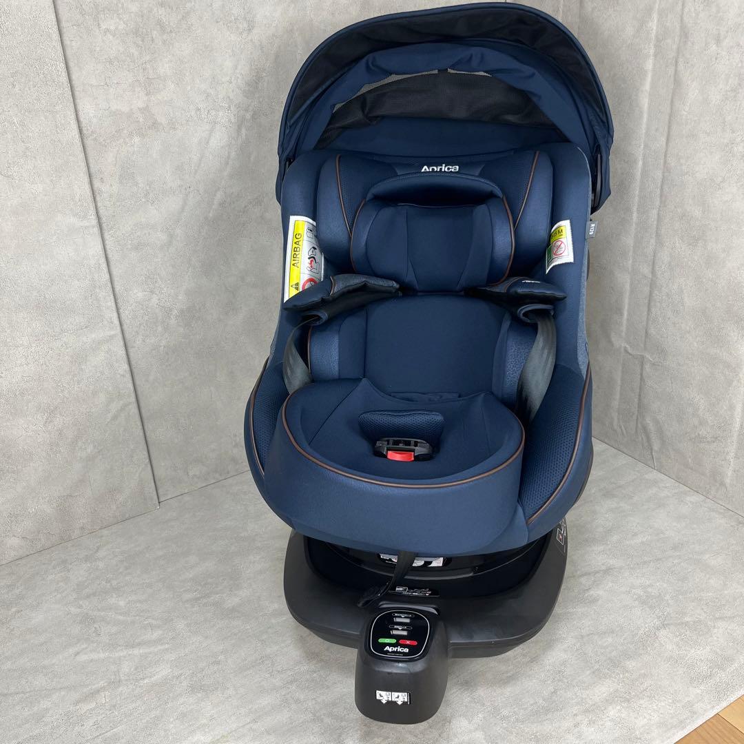 極美品】アップリカチャイルドシートクルリラビッテエックスブラック