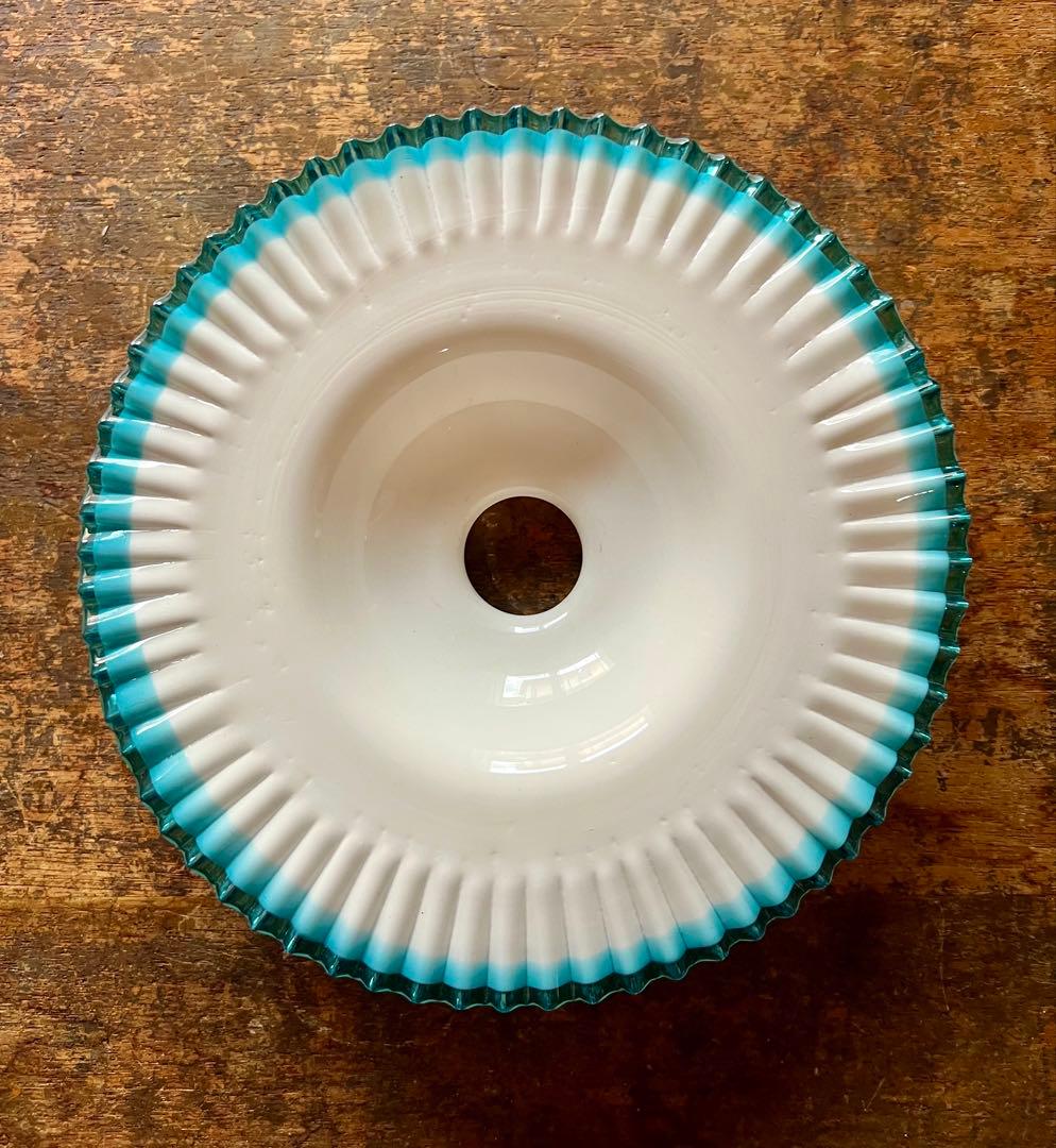 大正ロマン 青縁ギザ波 電笠 シェード 和ガラス アンティーク 古道具 洋館