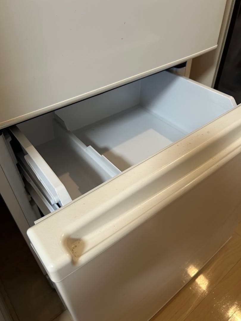 AQUA 冷蔵庫 ホワイト　AQR-20M