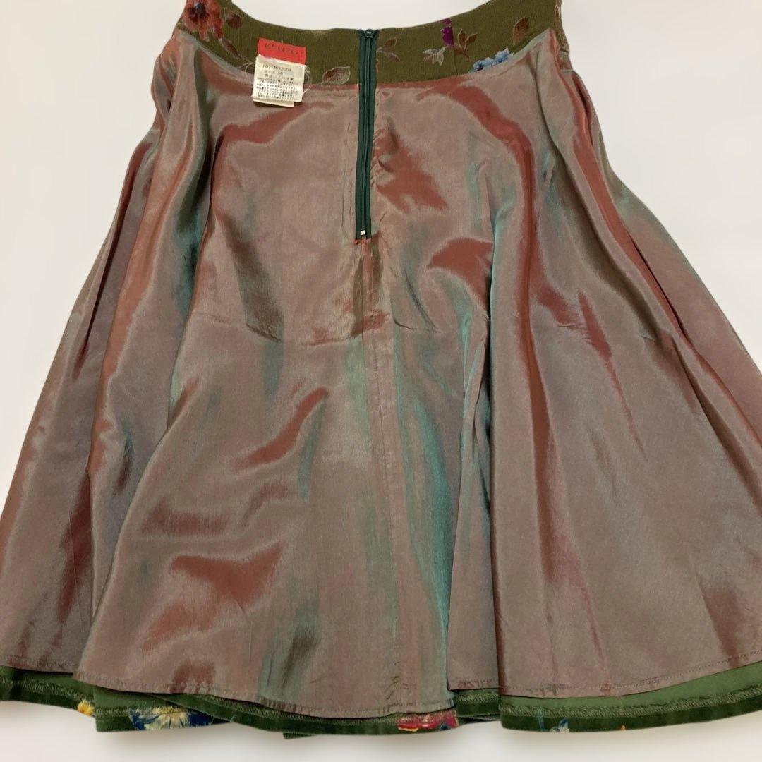 フレアスカート オリーブグリーン 花柄