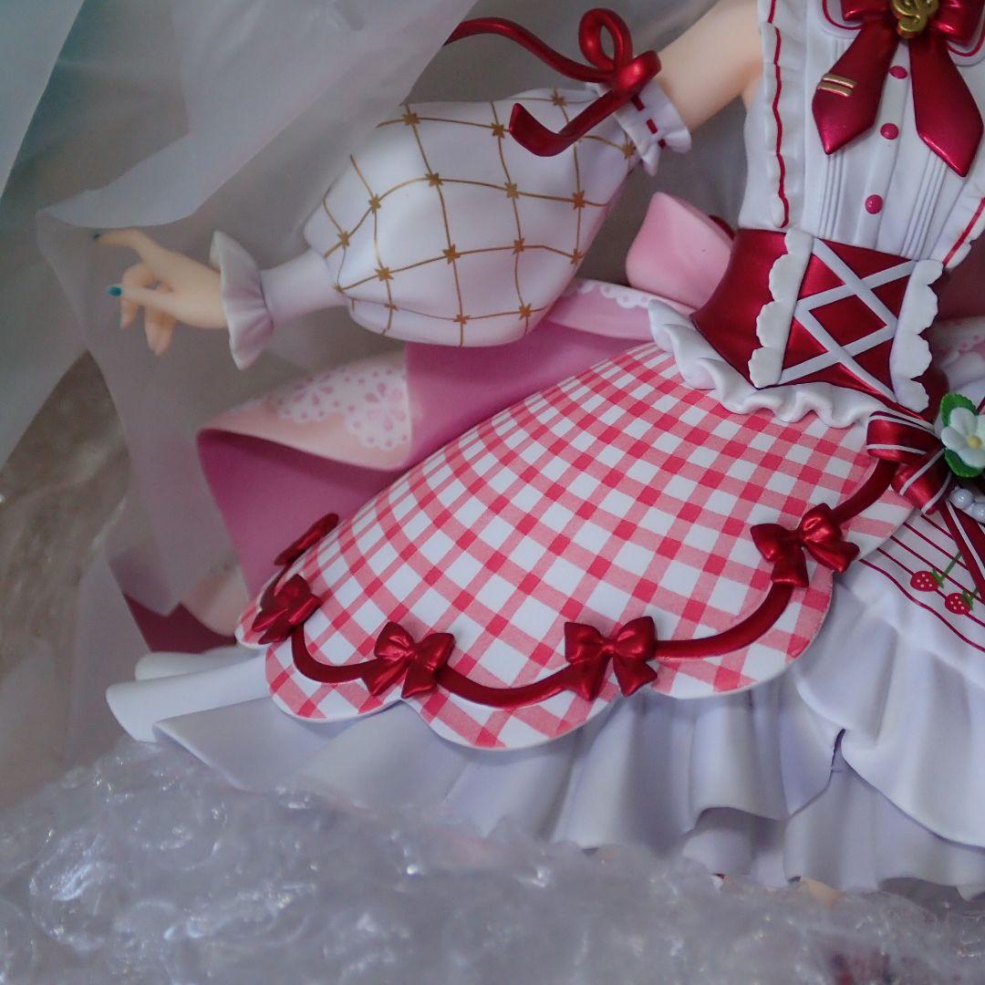 初音ミク 15th Anniversary ver. 1/7スケール フィギュア