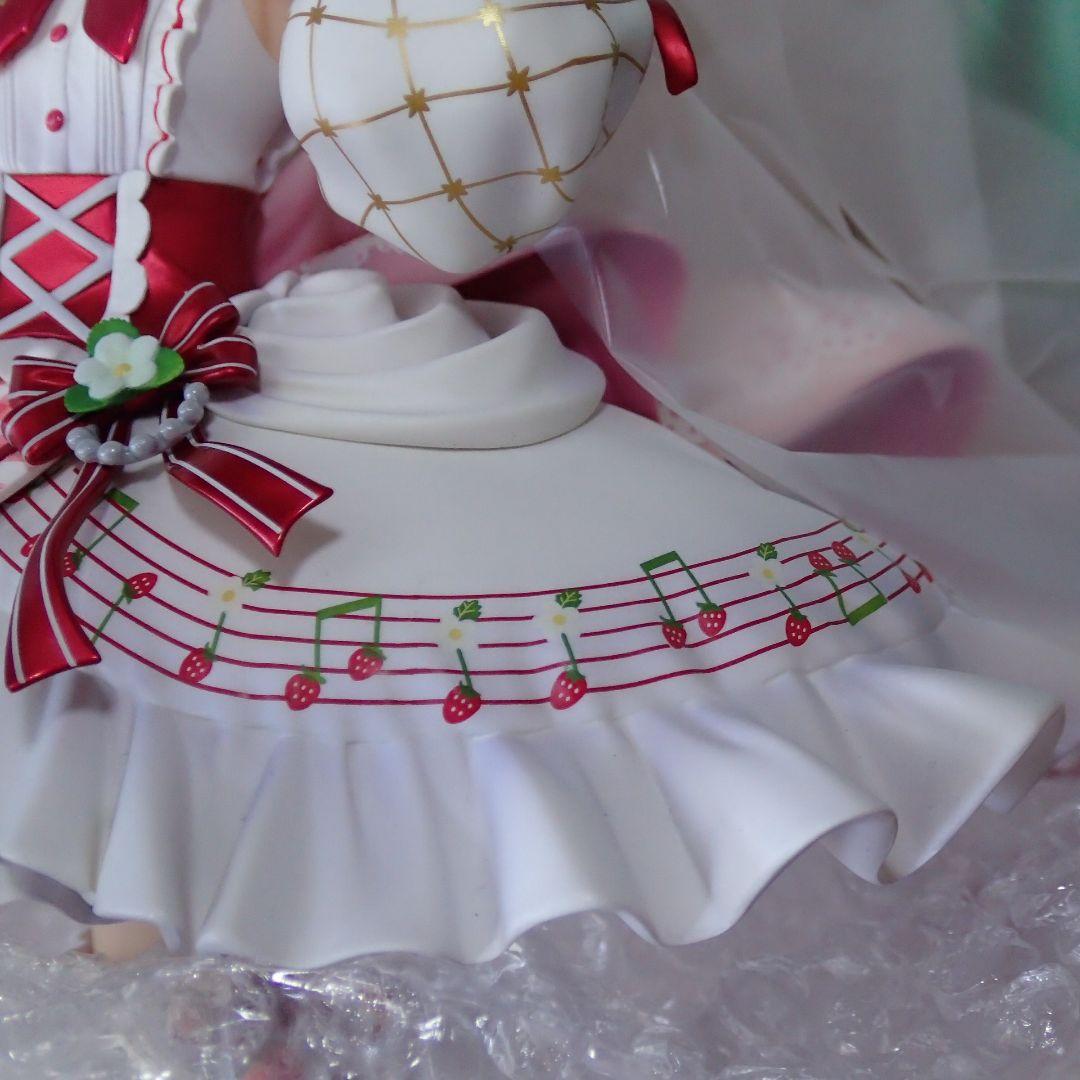 初音ミク 15th Anniversary ver. 1/7スケール フィギュア