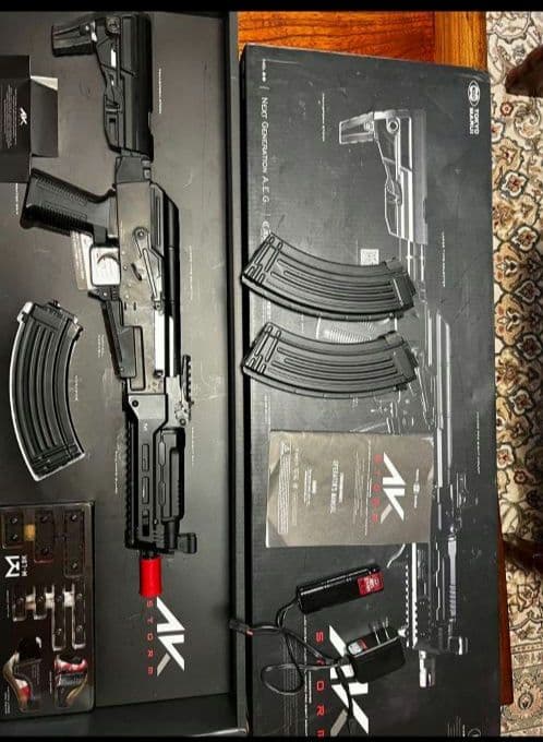 東京マルイ　次世代電動ガン　AKストームセット Amazon | 東京マルイ AK STORM ストーム 次世代電動ガン バッテリー