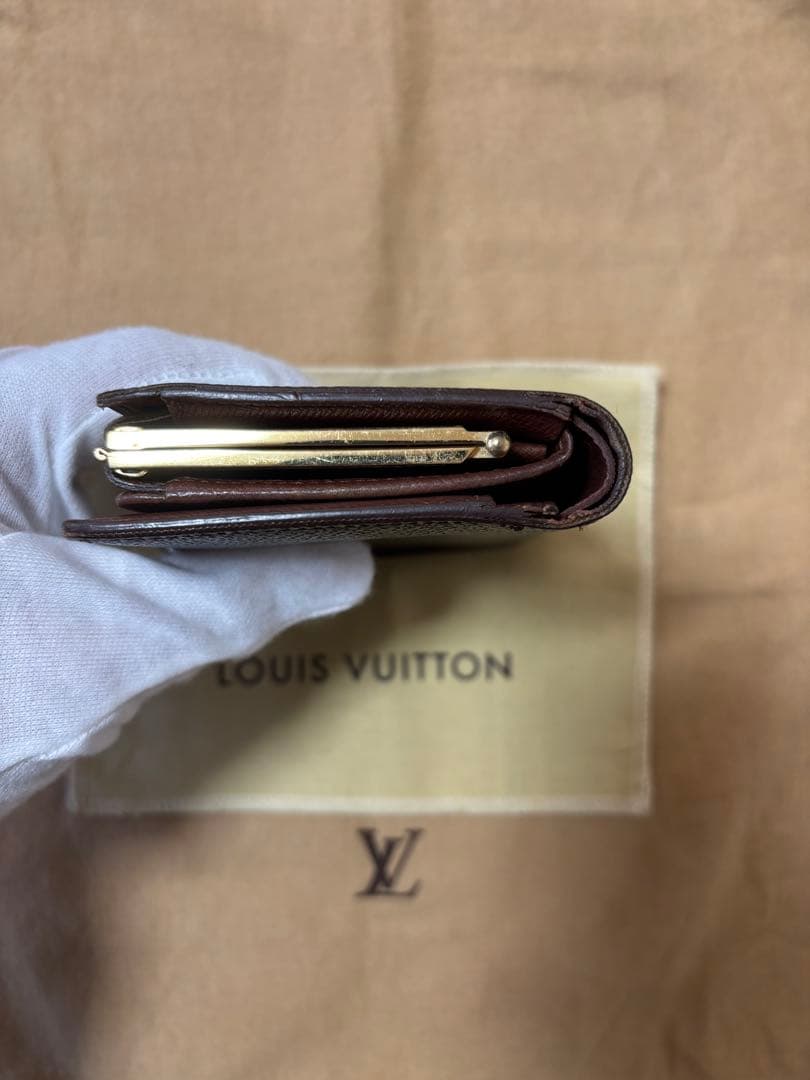 R*E様 LOUIS VUITTON 二つ折り財布 モノグラム　ポルトモネビエヴ
