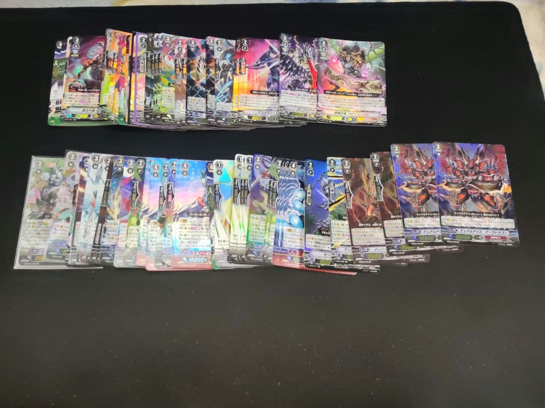 ヴァンガード　引退品　ホイル1000枚超え　sp 未開封等あり