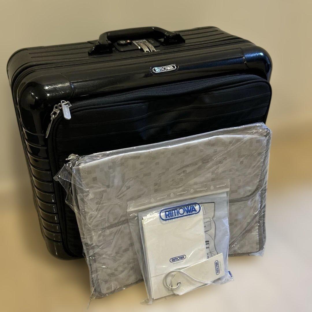リモワ 機内持ち込み可2輪 ビジネス トロリー 23L ブラック 機内持込可