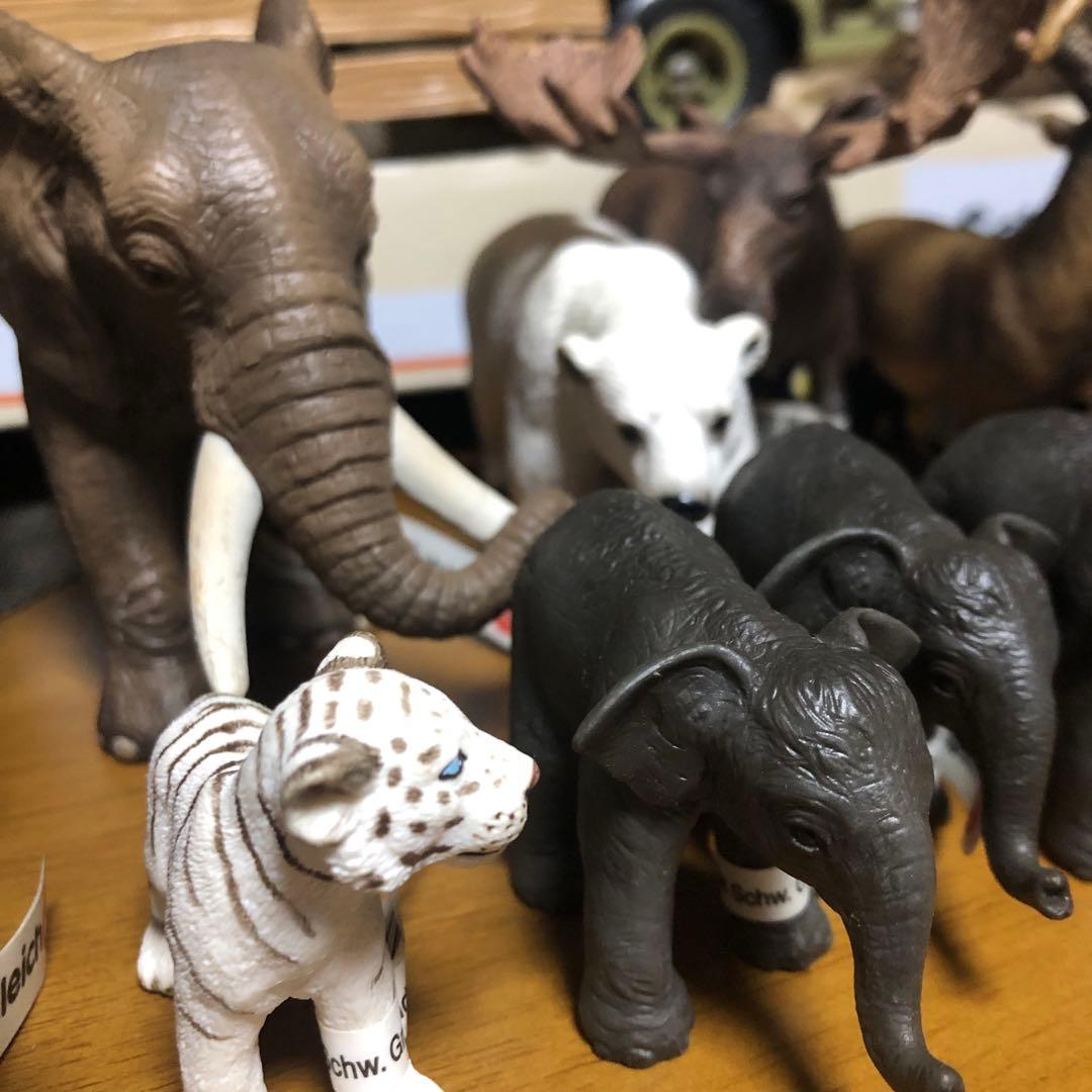シュライヒ(Schleich) フィギュア 33体+トラック1台セット その他3