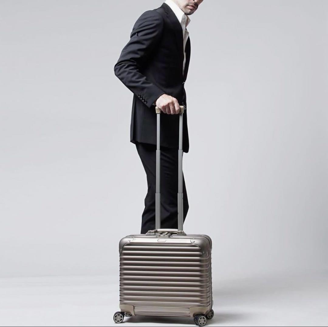 ✴️タグ付き✴️廃盤品✴️ RIMOWA TOPAS BUSINESS 40MW