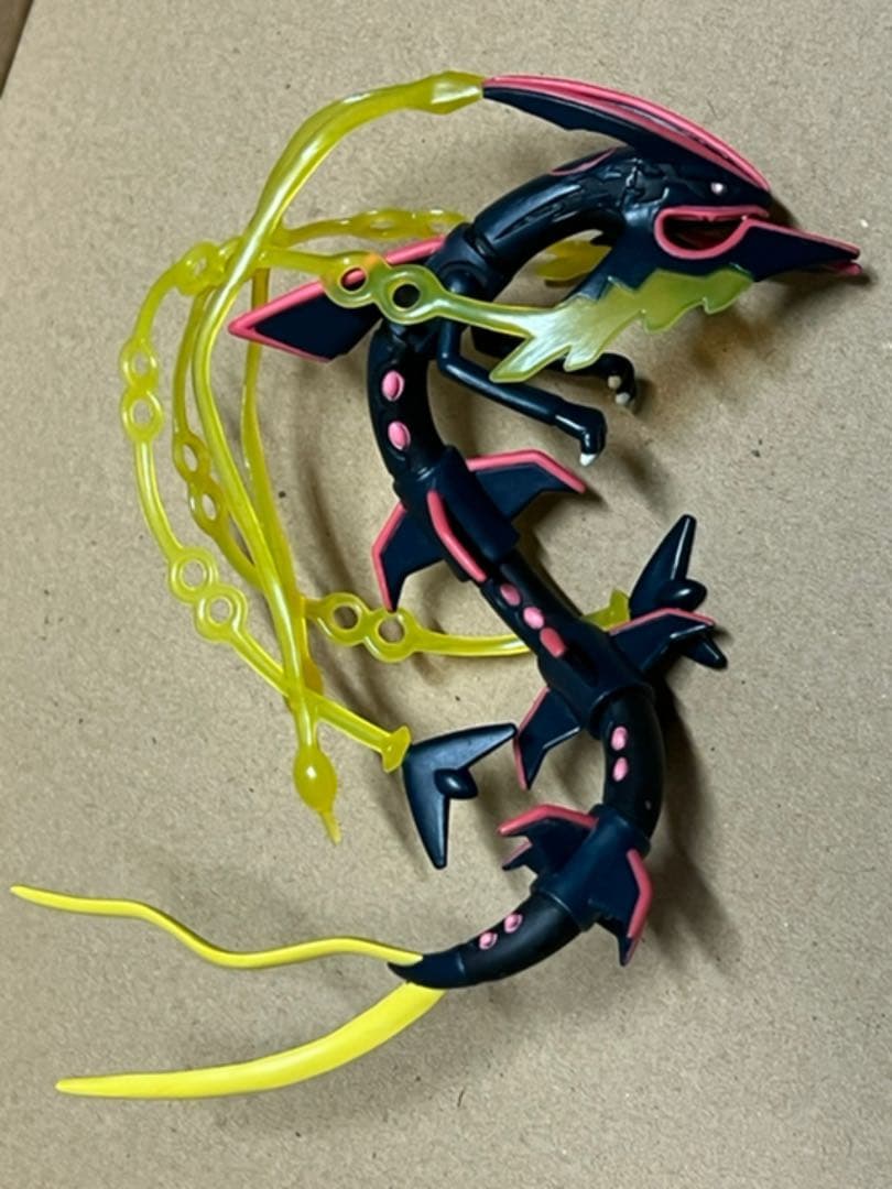 ポケモン モンコレ 黒いメガレックウザ 色違い モンスターコレクション