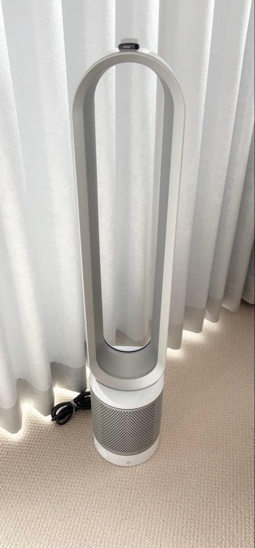 ダイソン 空気清浄機能付タワーファン　Pure Cool (TP00 WS)