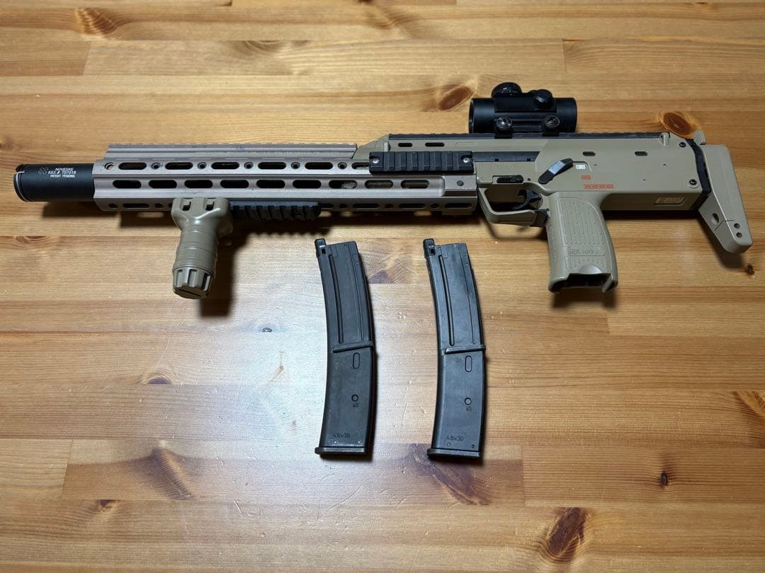 東京マルイ ガスブローバック MP7A1ベース 近未来カスタム 東京マルイ ガスブローバック MP7A1ベース 近未来カスタム