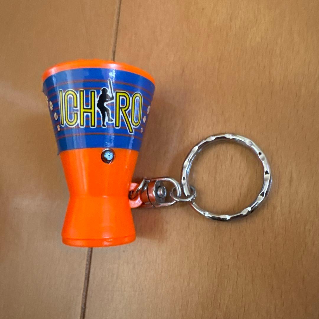 イチロー メガホン型サウンドキーホルダー オレンジ - メルカリ