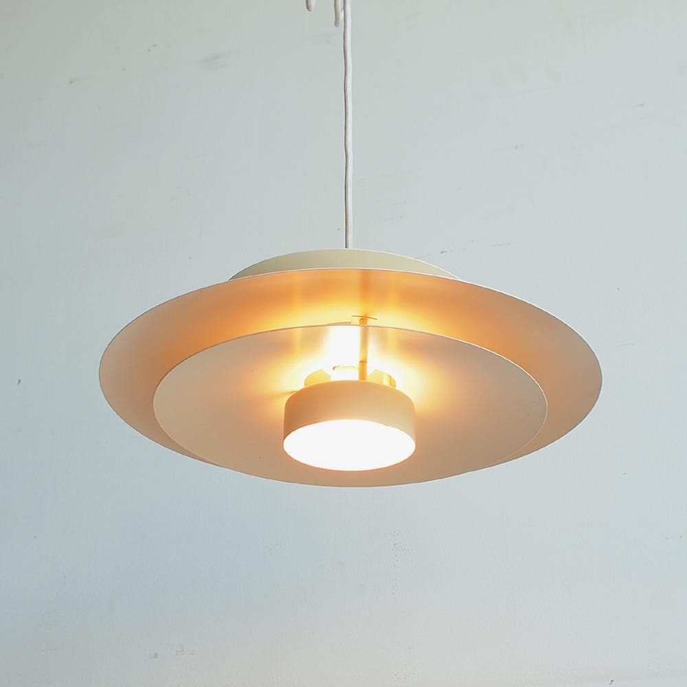 ヤマギワ取扱い デンマーク Horn ペンダントライト PV058W 照明 北欧