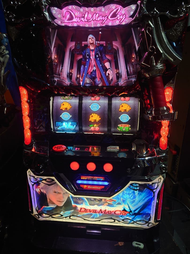 ゆとり　パチスロ　実機　デビルメイクライ アツい記憶を呼び起こす兄弟対決再び！「スマスロ デビル メイ クライ5