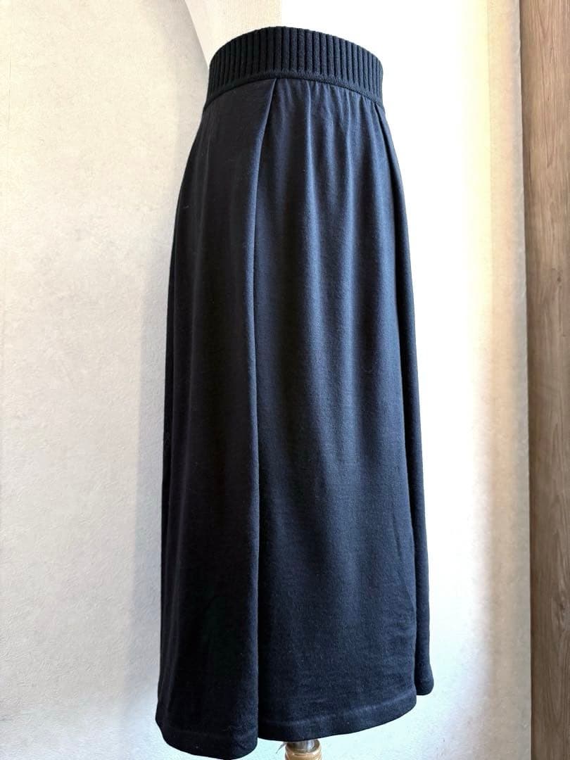 ロロピアーナ定価３８万雑誌＆公式掲載カシミアシルクボックスプリーツフレアスカート