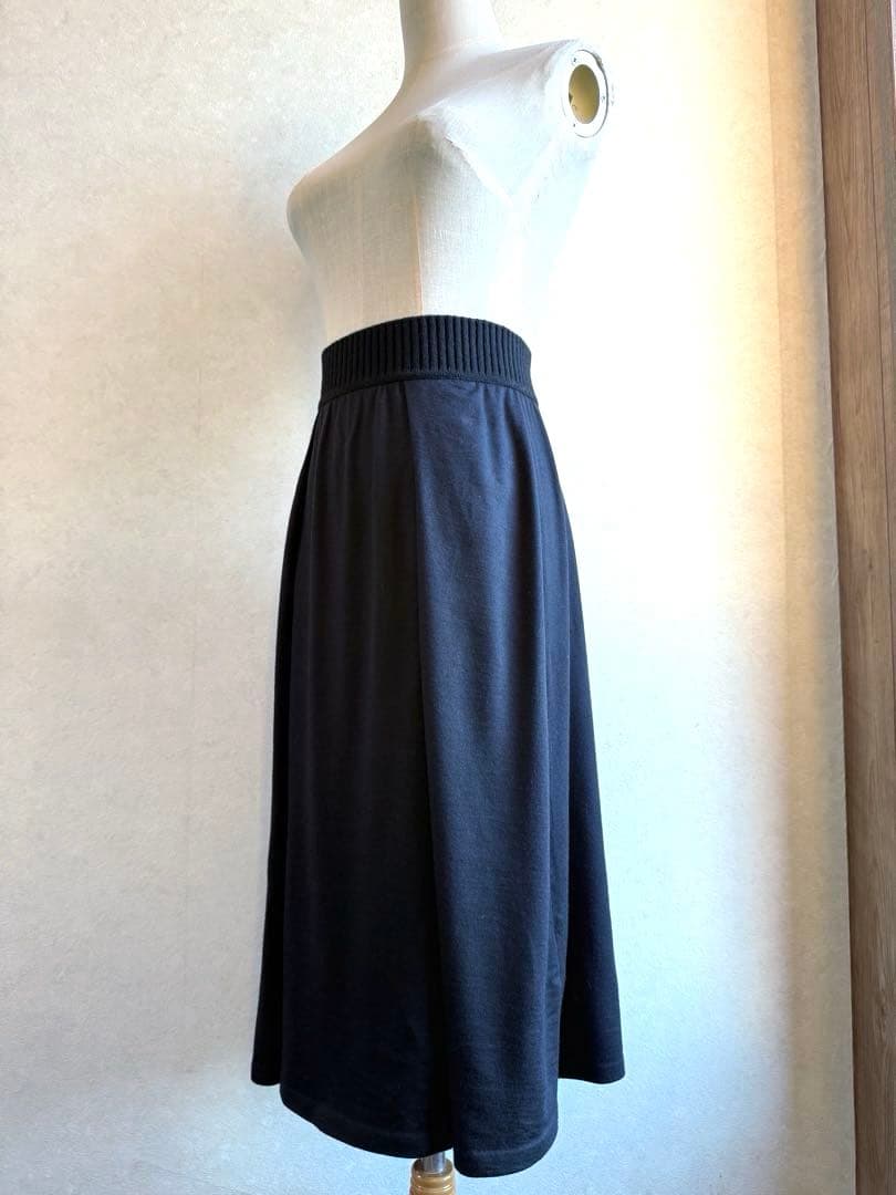 ロロピアーナ定価３８万雑誌＆公式掲載カシミアシルクボックスプリーツフレアスカート