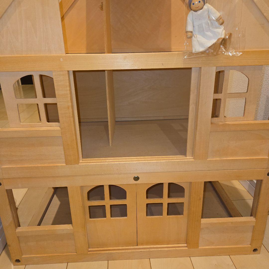 【廃盤】ボーネルンド　ドールハウス　人形　家具一式セット付き