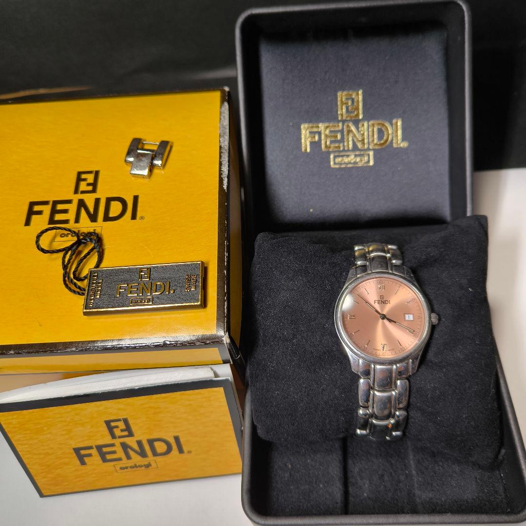 稼動品【FENDI】210G 腕時計 サーモンピンク メンズ 箱付き デイト