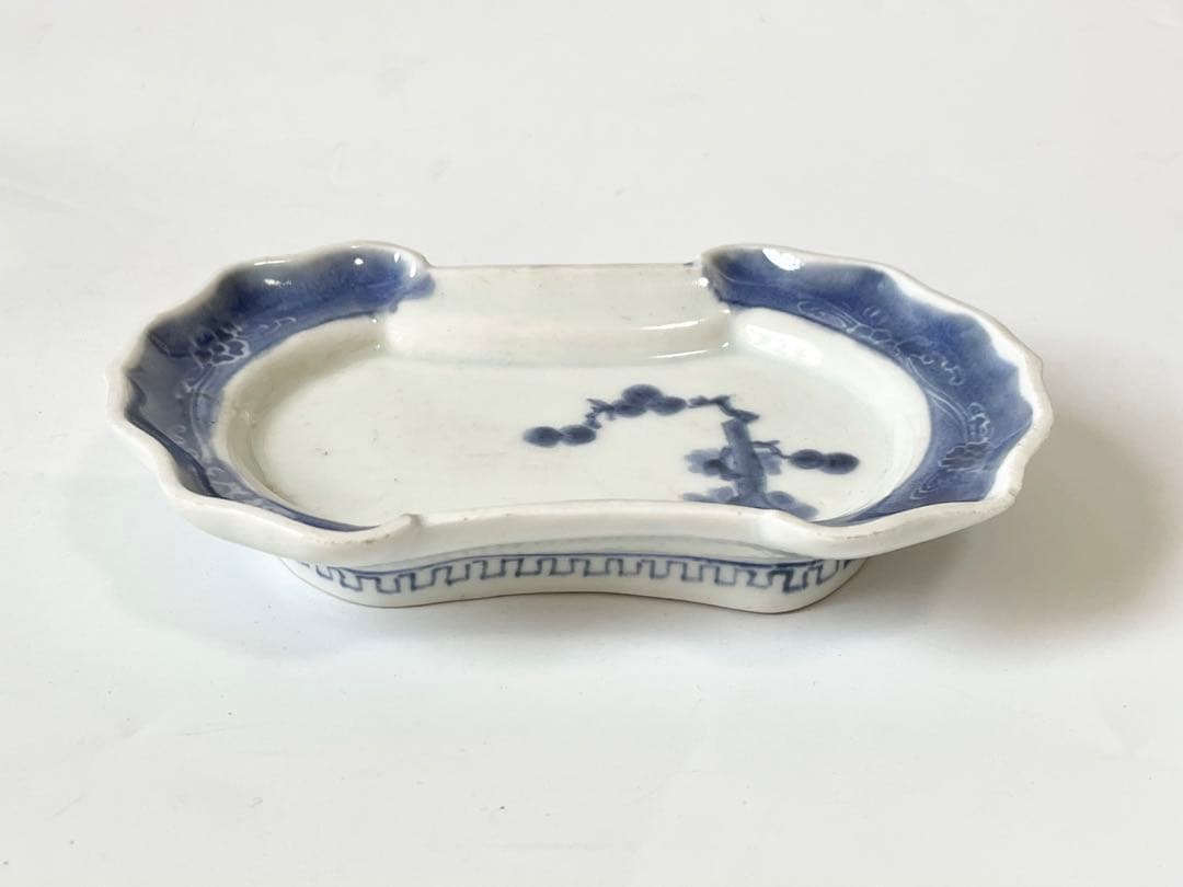 骨董 アンティーク 古伊万里 染付 竹図 変形皿 分銅形 大明年製銘