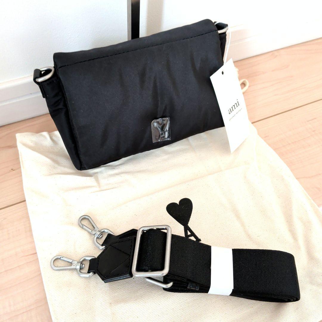 新品 ami paris アミパリス 黒 ショルダーバッグ クロスボディバッグ