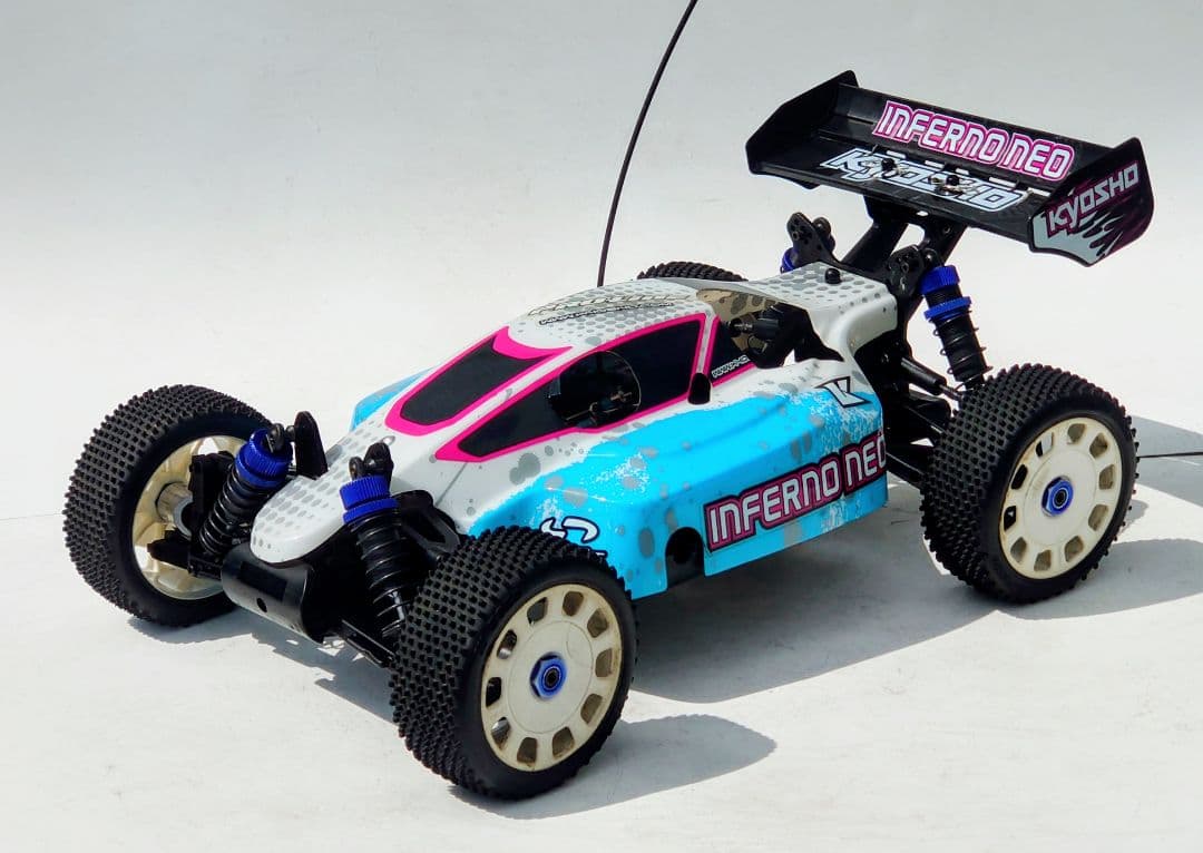 美品！京商 Inferno Neo 1/8GPシャーシ 3Pクラッチ一式付