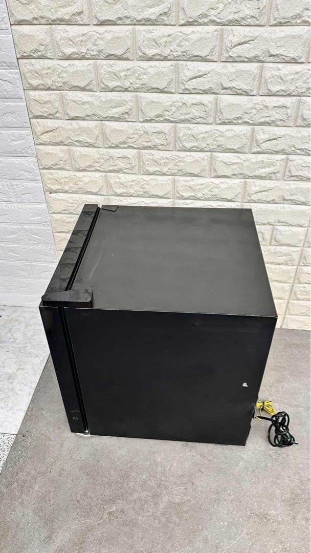 【セール】HCK 冷蔵庫 44L ドリンク用RGB LEDネオン 透明ガラスドア