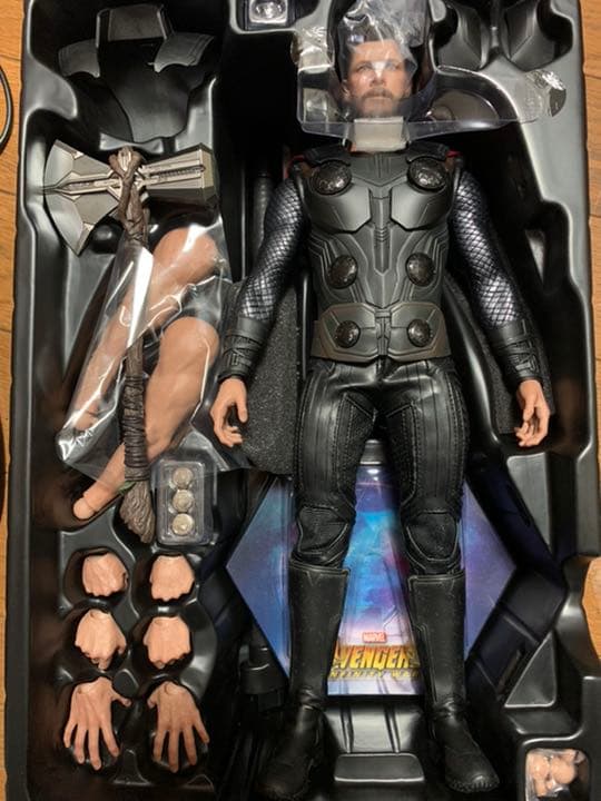 ホットトイズ オファー インフィニティウォー ソー ホットトイズ