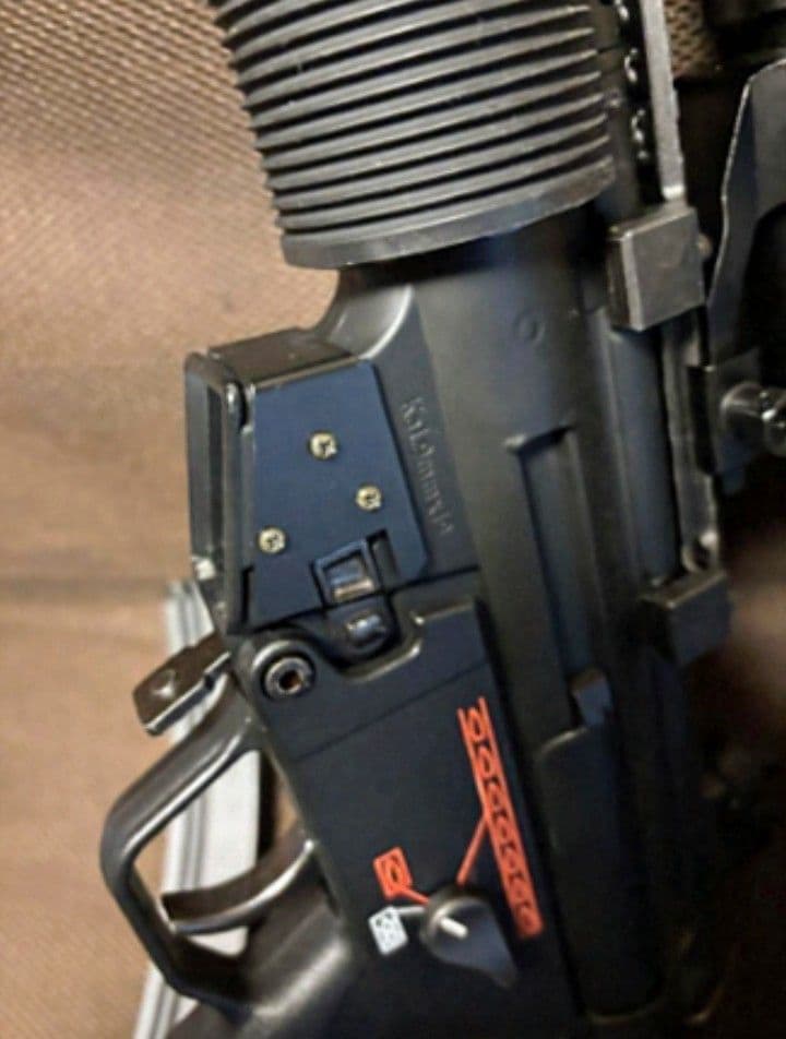 東京マルイ　MP5 SD6 スタンダード電動ガンカスタム　中古