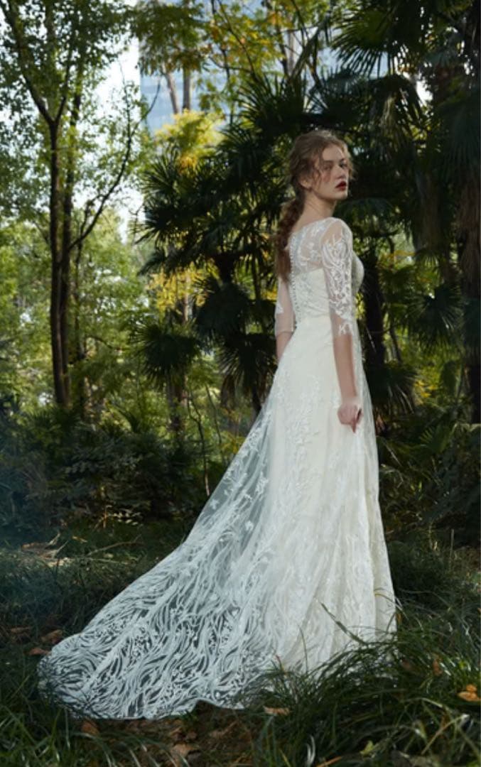 刺繍レース 七分袖 Aラインドレス