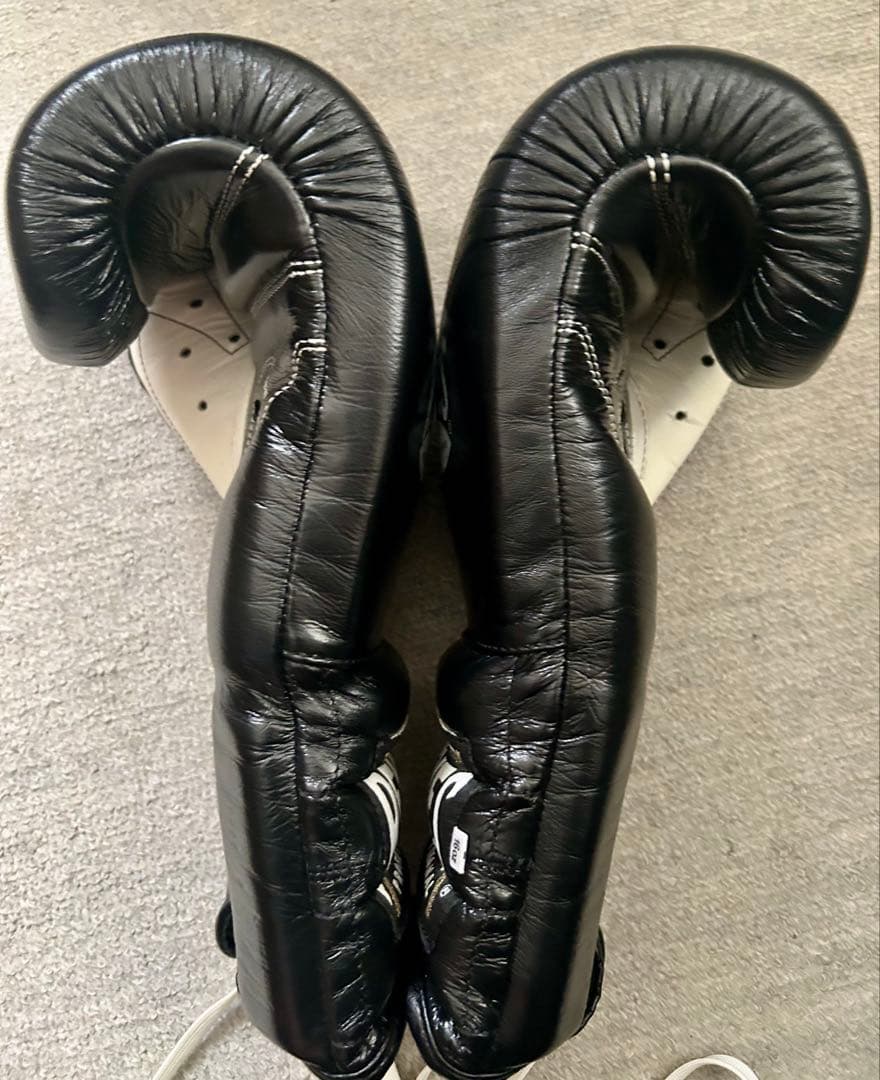 CLETO REYES ボクシンググローブ ブラック 16oz